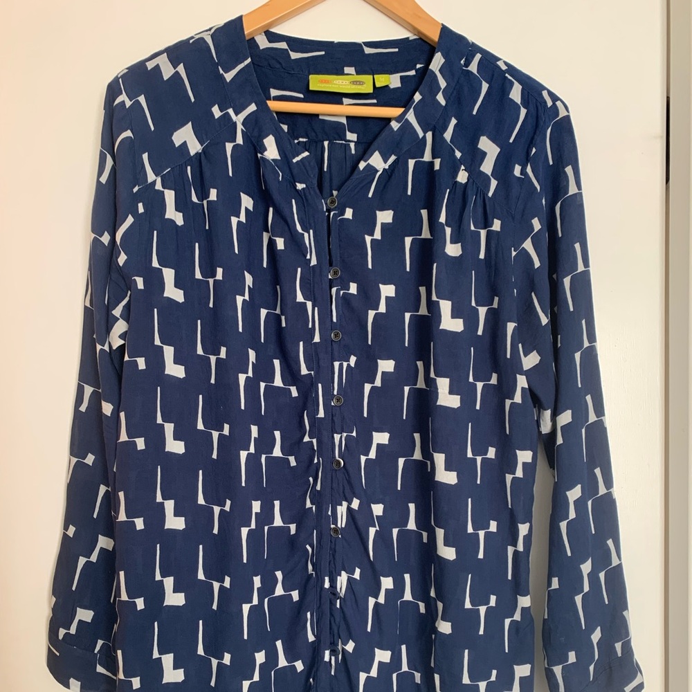 Rock Flower Paper Blue geometric print Sz M